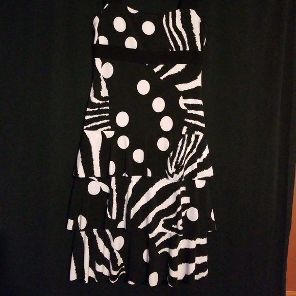 Franklyman Black & White Tiered Dress - Picture 2 of 6